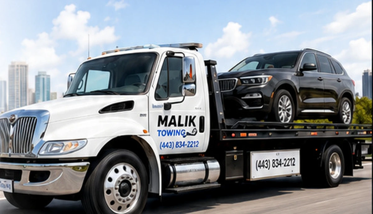 Malik Towing branded tow truck for customer service page